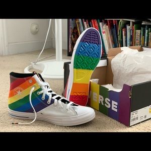 Rainbow 🌈 Converse